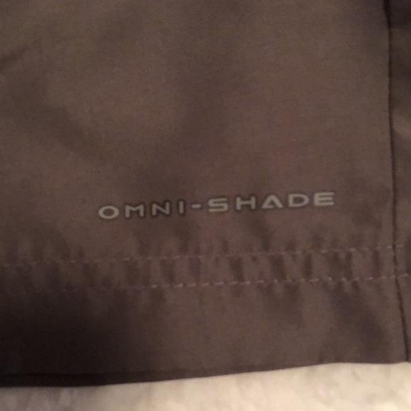 Columbia Omni Shade Taupe Capri hiking pants, size 4 - Picture 7 of 10